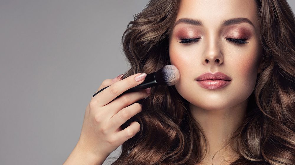 Seasonal makeup trends: what’s hot 2024